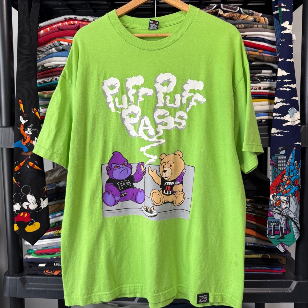 Retro Green Puff Puff Pass Gorilla Bear Graphic Tee XL Light Marks